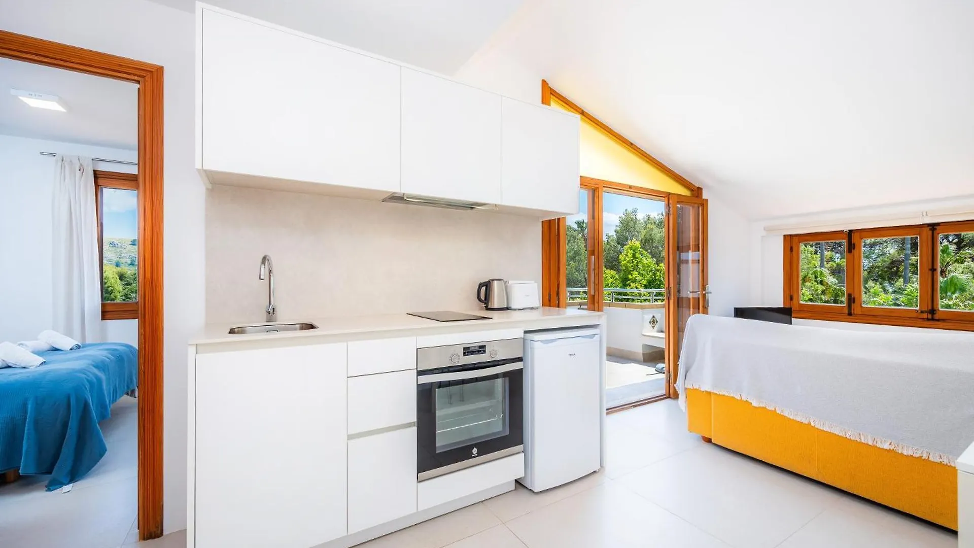 Faro Attic B Apartment Pollenca Spain