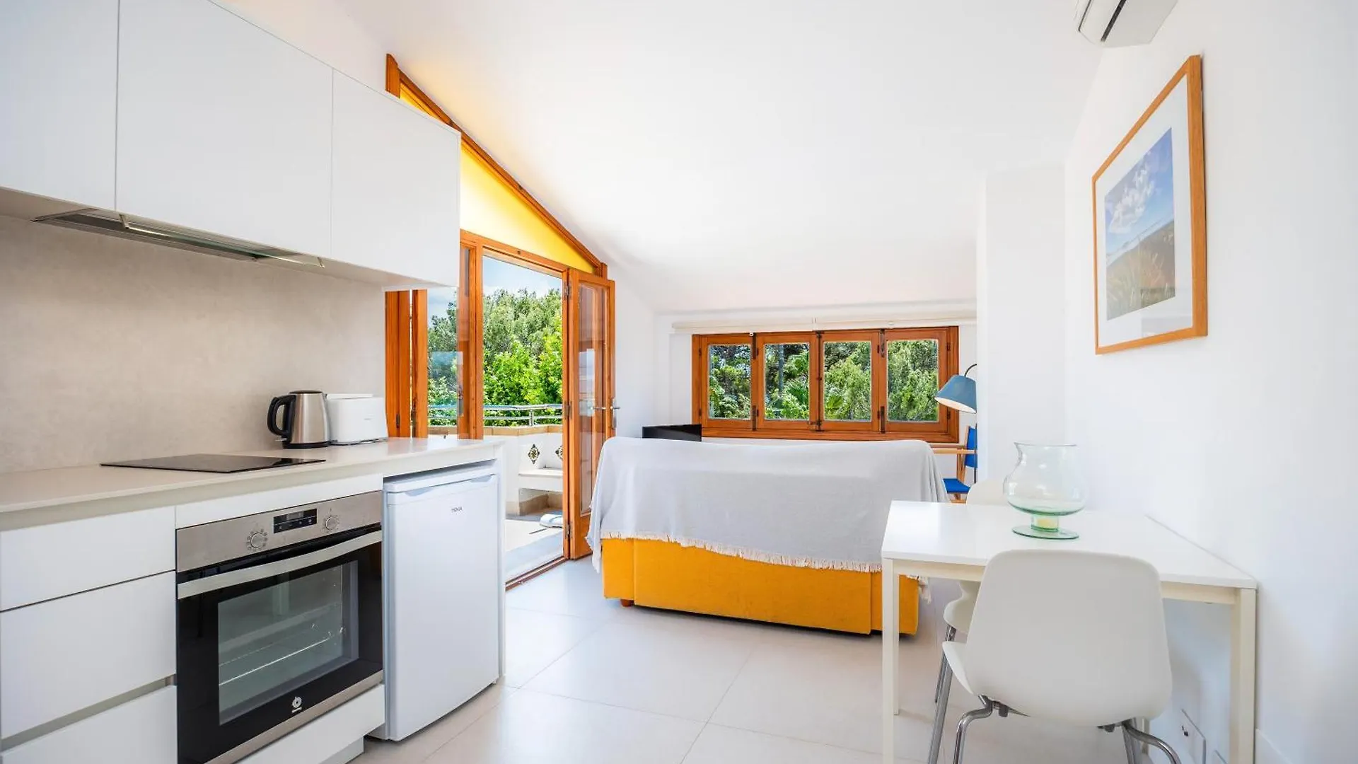 Faro Attic B Apartment Pollenca Spain